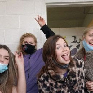 Meet your Posher, Nikki